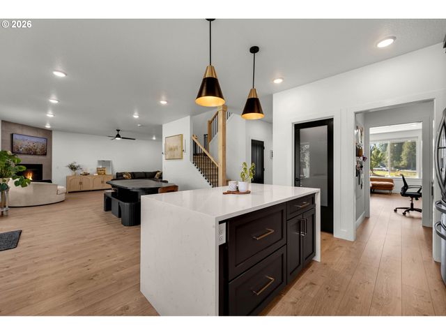 3913 Se 19TH Ave, Brush Prairie, WA 98606