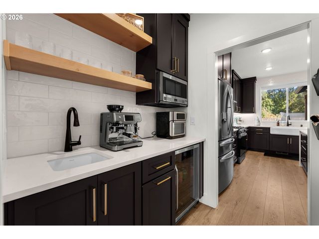 3913 Se 19TH Ave, Brush Prairie, WA 98606