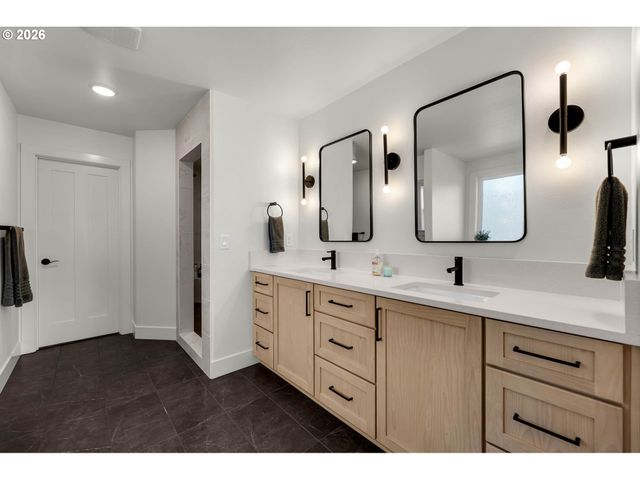 3913 Se 19TH Ave, Brush Prairie, WA 98606