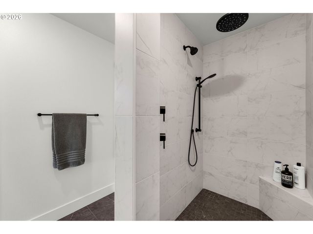 3913 Se 19TH Ave, Brush Prairie, WA 98606