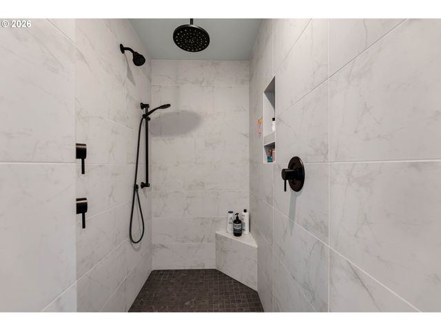 3913 Se 19TH Ave, Brush Prairie, WA 98606
