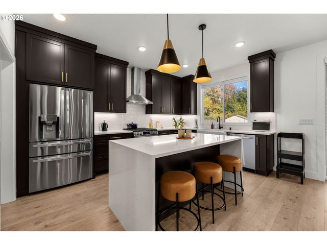 3913 Se 19TH Ave, Brush Prairie, WA 98606