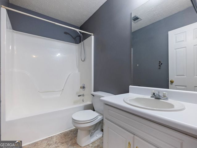 4115 Janel Lane, Loganville, GA 30052