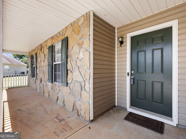 4115 Janel Lane, Loganville, GA 30052