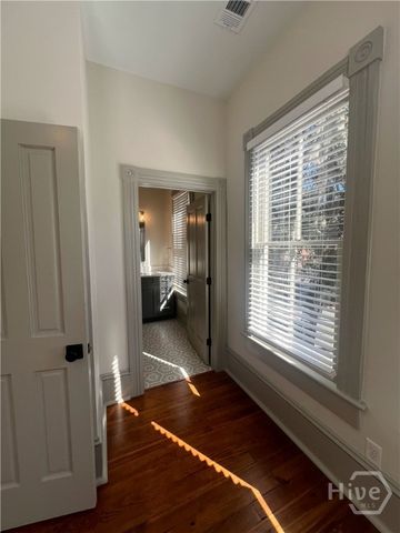 2205 Martin Luther King Jr, Savannah, GA 31415