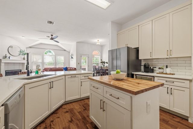3011 Bent Tree LOOP, Round Rock, TX 78681