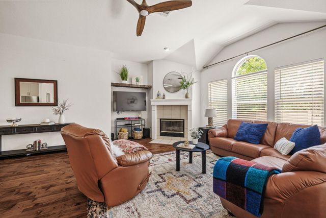3011 Bent Tree LOOP, Round Rock, TX 78681