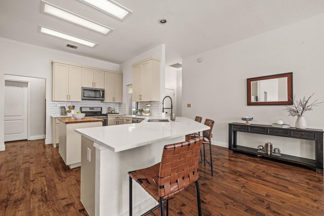 3011 Bent Tree LOOP, Round Rock, TX 78681