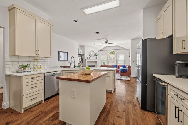 3011 Bent Tree LOOP, Round Rock, TX 78681