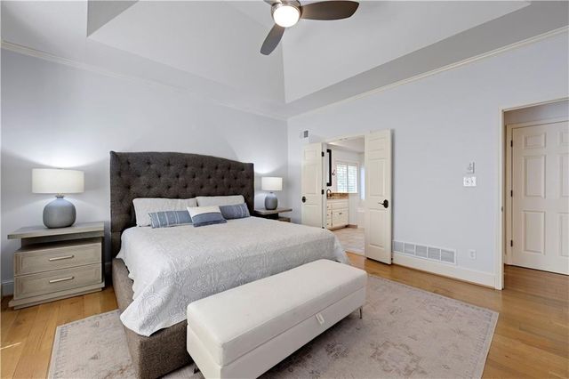 6229 W 128th Street, Leawood, KS 66209
