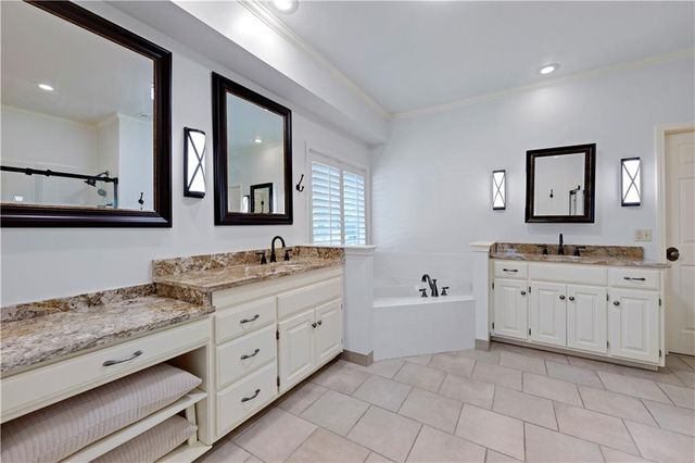 6229 W 128th Street, Leawood, KS 66209