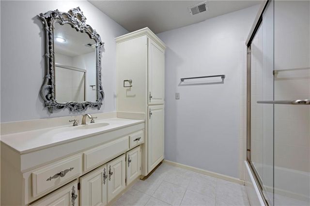 6229 W 128th Street, Leawood, KS 66209