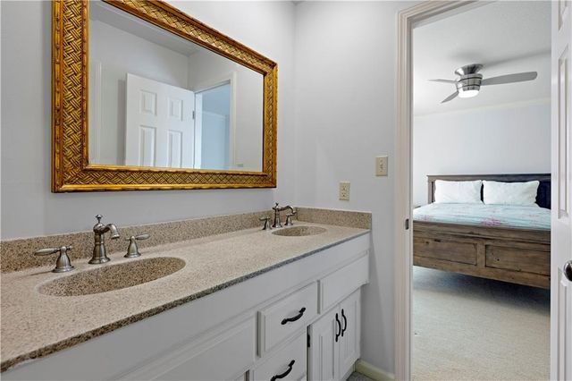 6229 W 128th Street, Leawood, KS 66209