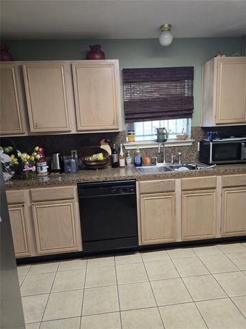 3006 Greenbriar Springs Drive, Houston, TX 77073