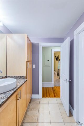 6102 Washington Boulevard 302, St Louis, MO 63112