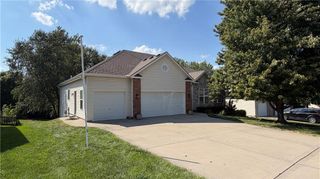 10108 N Willow Avenue, Kansas City, MO 64157