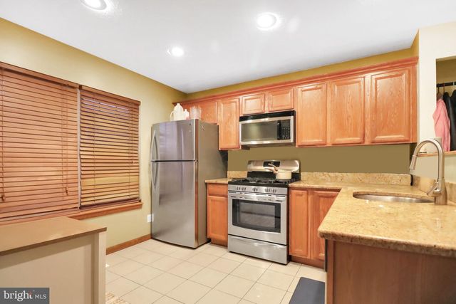 140 LAWRENCE, New Brunswick, NJ 08901