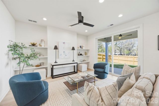 4122 Avalon Avenue, Charlotte, NC 28208