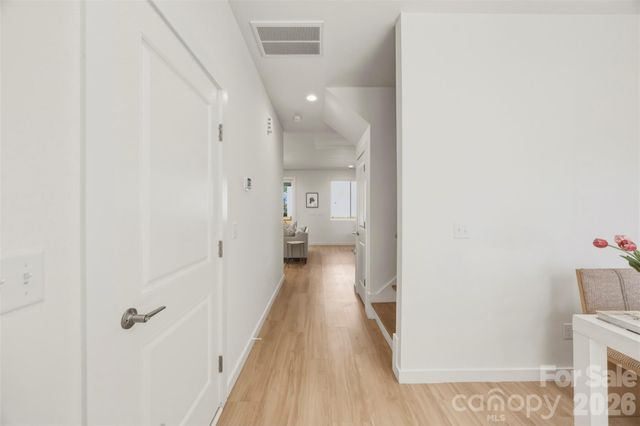 4122 Avalon Avenue, Charlotte, NC 28208