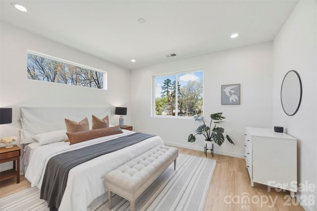 4122 Avalon Avenue, Charlotte, NC 28208