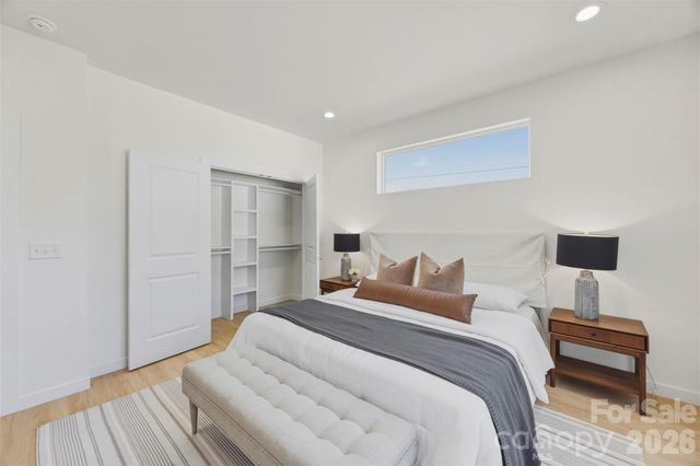 4122 Avalon Avenue, Charlotte, NC 28208