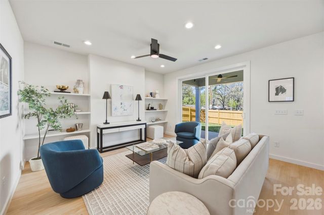 4122 Avalon Avenue, Charlotte, NC 28208