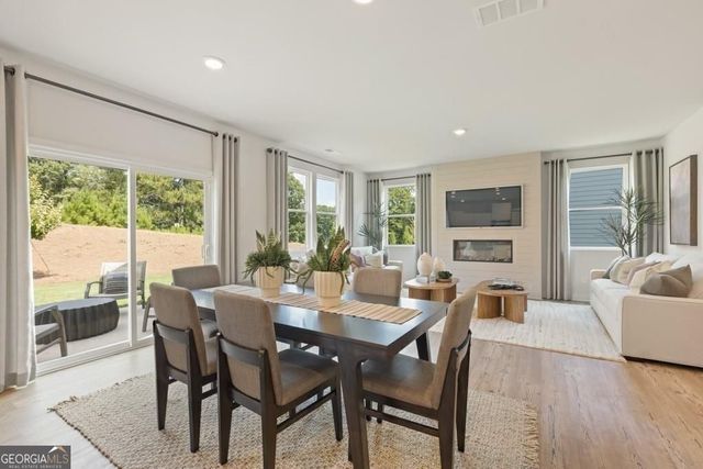 5108 Union Heights Way, Flowery Branch, GA 30542
