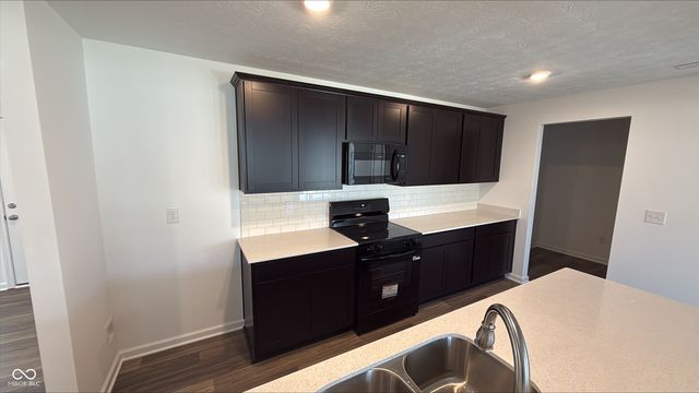 616 Lena Lane, Trafalgar, IN 46181