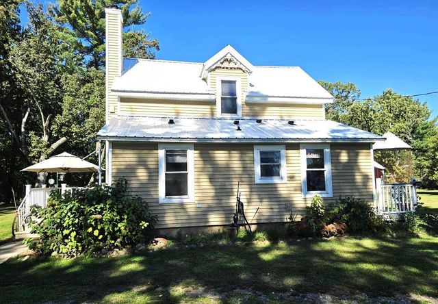 N2784 9TH AVENUE, Hancock, WI 54943