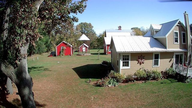 N2784 9TH AVENUE, Hancock, WI 54943
