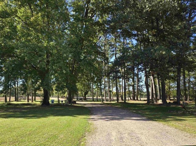 N2784 9TH AVENUE, Hancock, WI 54943