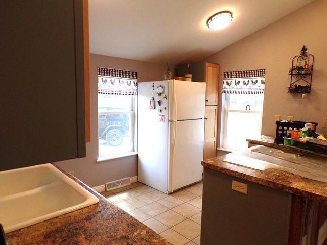 N2784 9TH AVENUE, Hancock, WI 54943