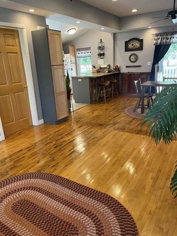 N2784 9TH AVENUE, Hancock, WI 54943