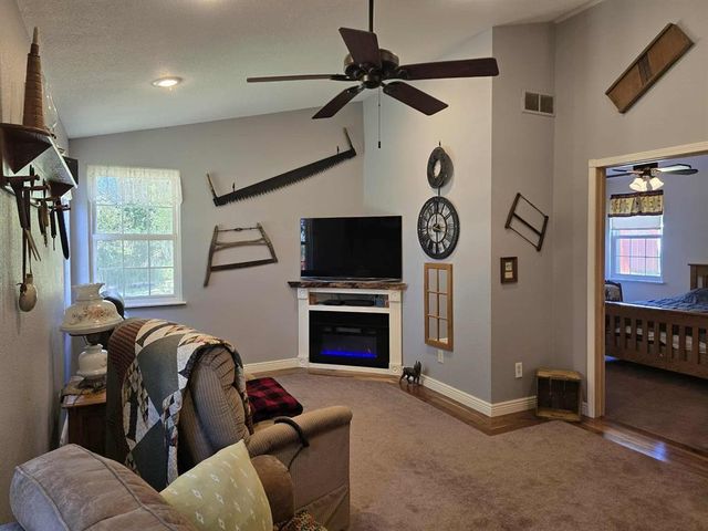 N2784 9TH AVENUE, Hancock, WI 54943