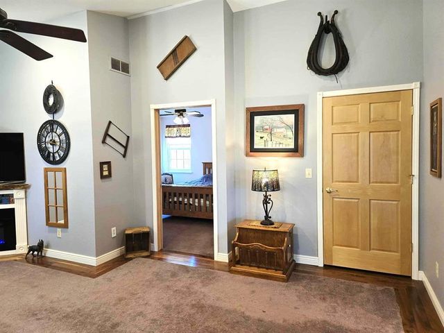 N2784 9TH AVENUE, Hancock, WI 54943