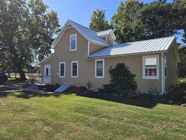 N2784 9TH AVENUE, Hancock, WI 54943