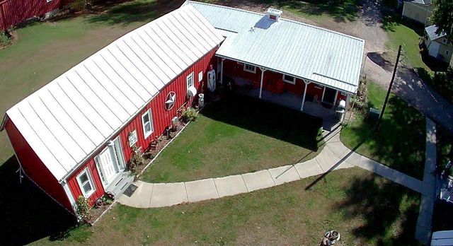 N2784 9TH AVENUE, Hancock, WI 54943