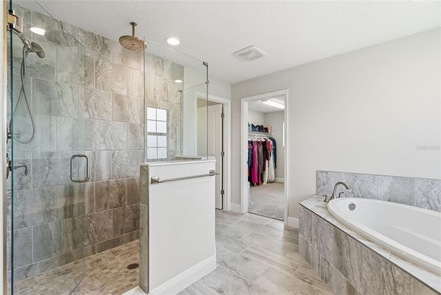 12962 STEED TRACE LOOP, Lithia, FL 33547