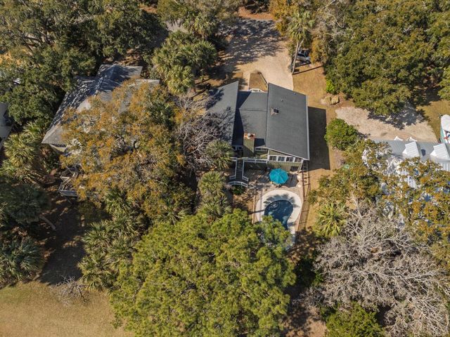 3323 Myrtle Street, Edisto Island, SC 29438