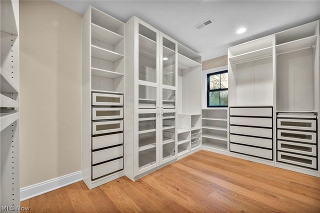 690 Club Drive W, Aurora, OH 44202