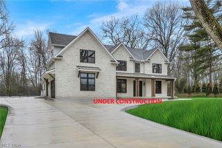 690 Club Drive W, Aurora, OH 44202