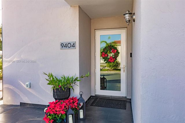 9404 SW 8th Ter 9404, Miami, FL 33174