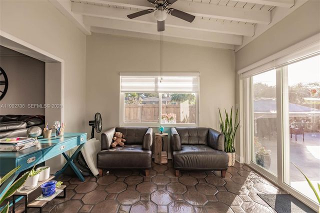 9404 SW 8th Ter 9404, Miami, FL 33174