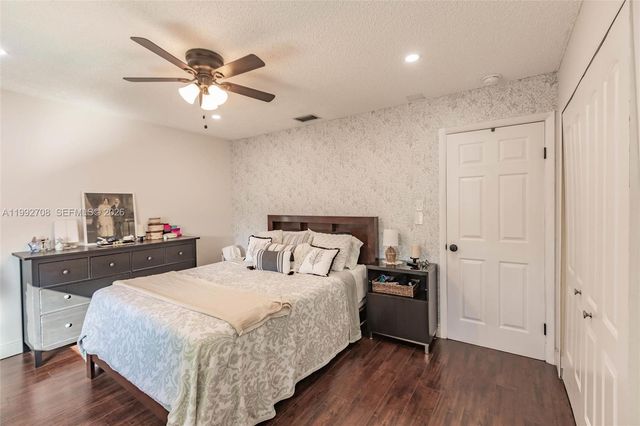 9404 SW 8th Ter 9404, Miami, FL 33174