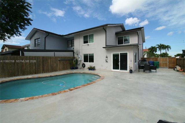 9404 SW 8th Ter 9404, Miami, FL 33174