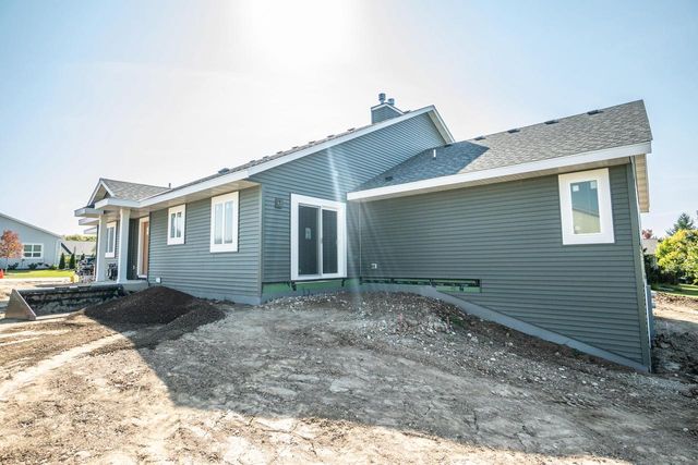 W206N16178 Stonebrook DRIVE, Jackson, WI 53037