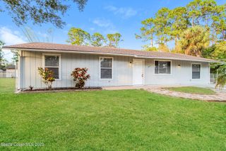 461 Truvall Street SW, Palm Bay, FL 32908