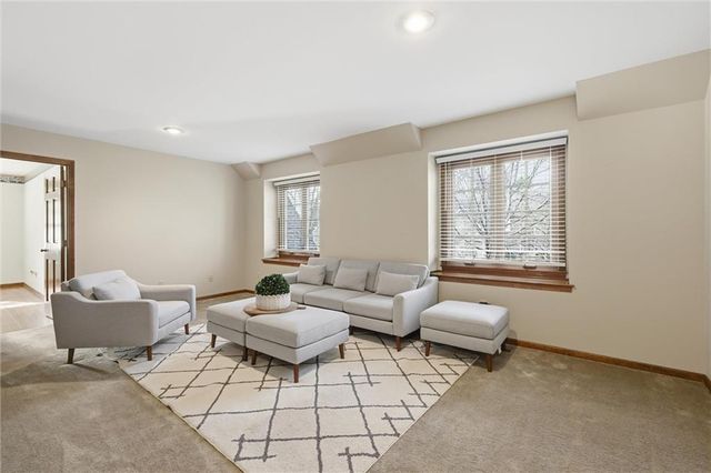 12333 Pembroke Lane, Leawood, KS 66209