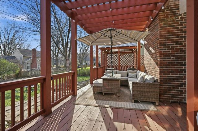 12333 Pembroke Lane, Leawood, KS 66209