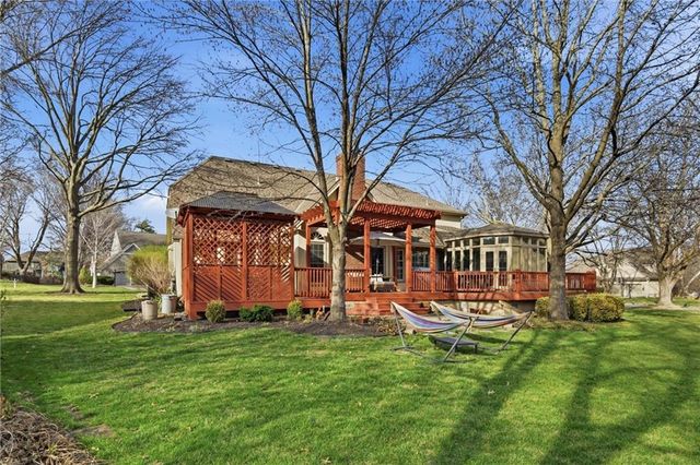 12333 Pembroke Lane, Leawood, KS 66209